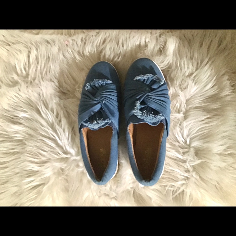 Denim knotted slide on snickered